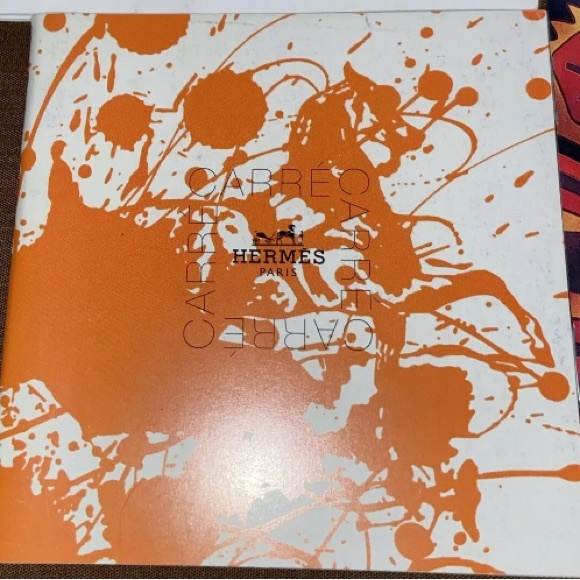 Hermes soft cover scarf 4” x 4” book spring /summer 2004 - Picture 3 of 5